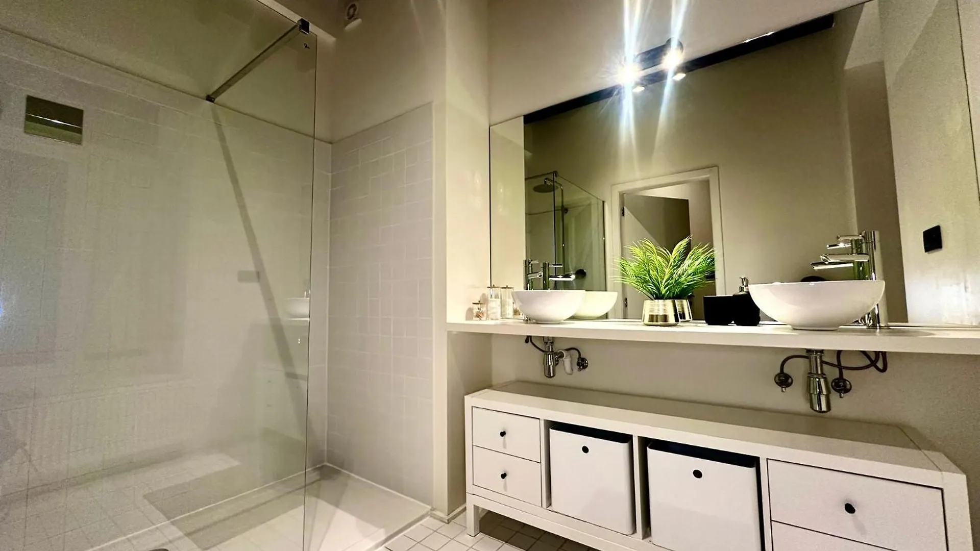 Luxury Suites Princess By Rikas Hotels Antwerp Apartment